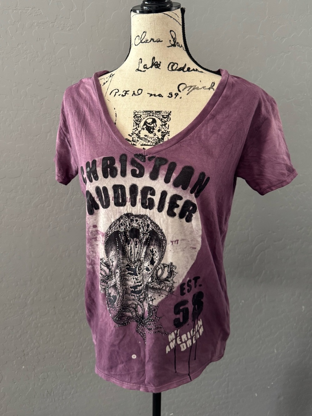 Christian Audigier Women's Purple V-Neck Graphic Tee Y2K Cobra Flower Size S